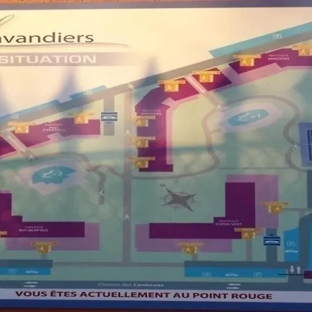 Lejlighed Dans Une Securisee Avec 2 Piscine Et 1 Tennis *