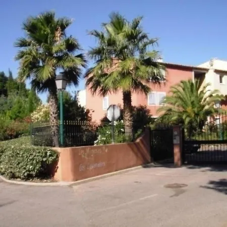 Daire Dans Une Securisee Avec 2 Piscine Et 1 Tennis Cavalaire-sur-Mer